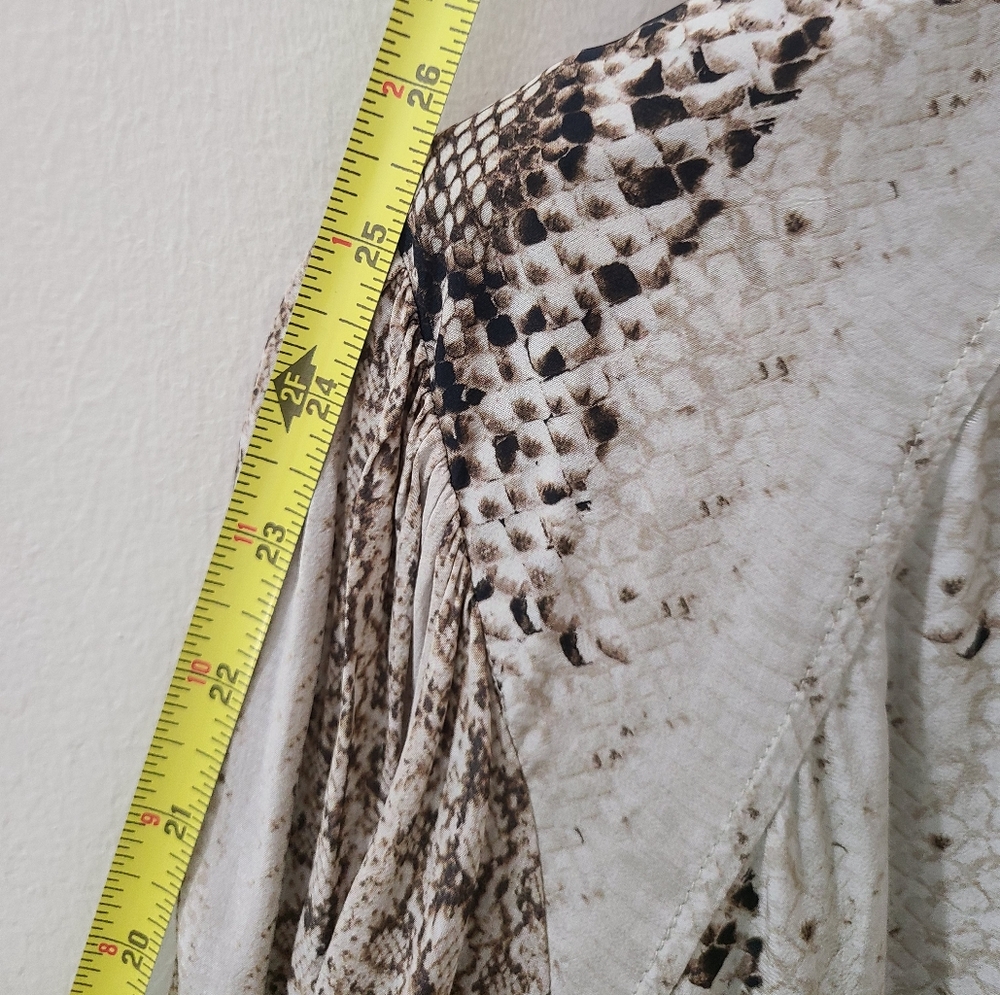 Joie Talin Brown & Cream Snakeskin Print Chiffon Blouse Sz M - Picture 15 of 16